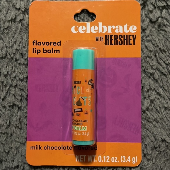 🥛🍫Hershey’s Milk Chocolate Flavored Lip Balm Set🍫🥛 - Picture 2 of 3
